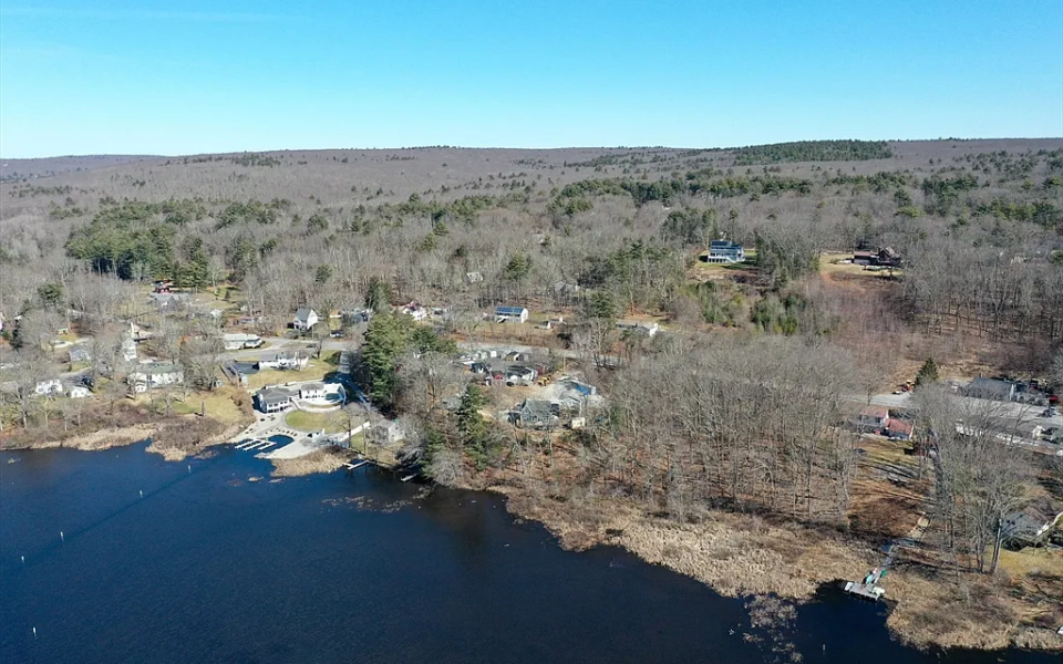 3c0a16b61e213bb8f85ca237883a7bae-uncropped_scaled_within_1536_1152