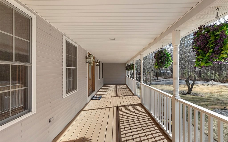 794ff780b3edd457cc1a61e1be20e35c-uncropped_scaled_within_1344_1008