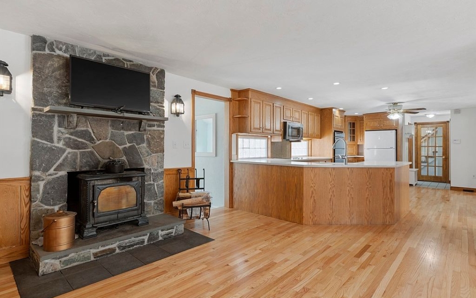 8defcecd2ff5834e6a740ce0b11bc1ce-uncropped_scaled_within_1344_1008